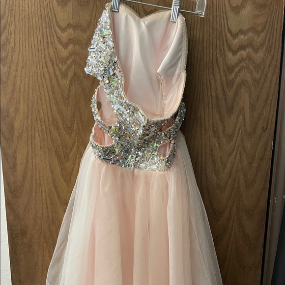 Prom dress ( wore once stops above knees size 2) - Picture 2 of 2